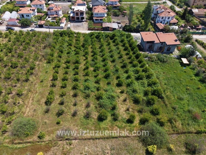 Grundstück Zum Verkauf In Okçular, 1050 M², Im Wohngebiet Des Dorfes.