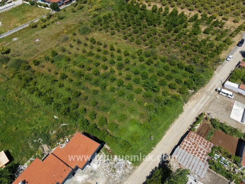 Grundstück Zum Verkauf In Okçular, 1050 M², Im Wohngebiet Des Dorfes.