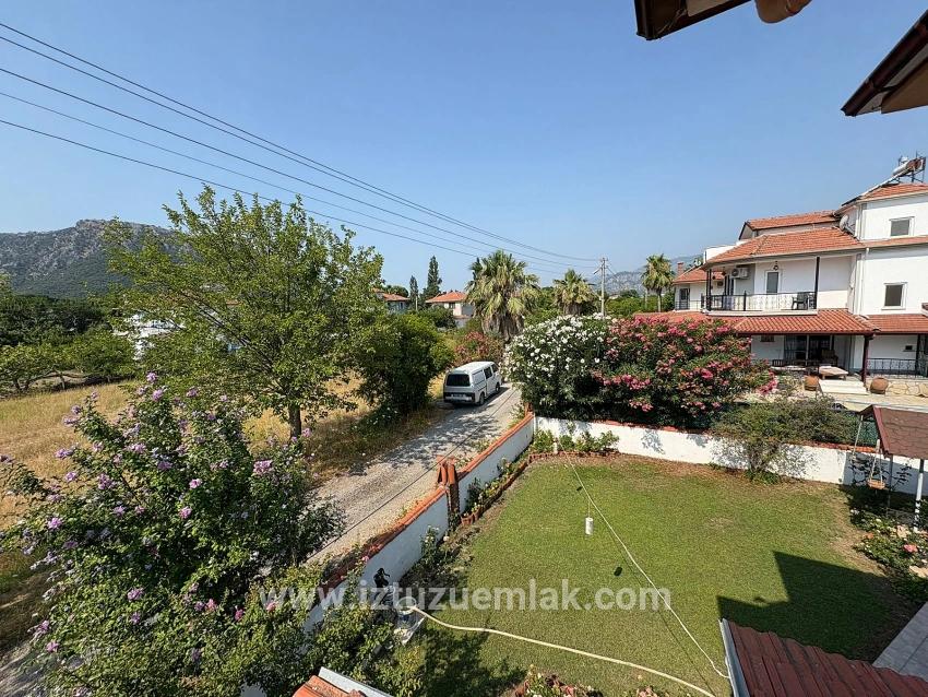 Zweistöckiges Haus Auf Einem 514 M² Großen Grundstück In Okçular Zu Verkaufen.