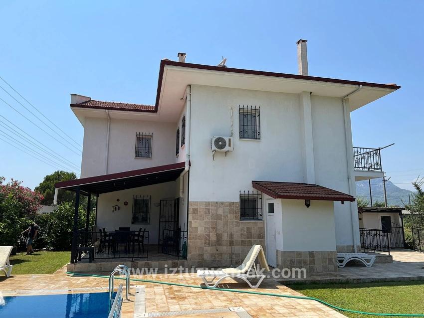 Eckgrundstück, 600 M², 3+1 Villa In Dalyan Zu Verkaufen.