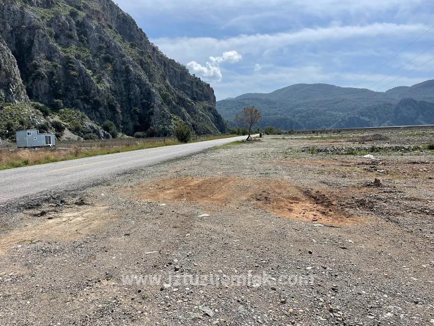 19.600 M² Großes Grundstück Zum Verkauf, Direkt An Der Straße Dalyan Iztuzu Beach Gelegen.