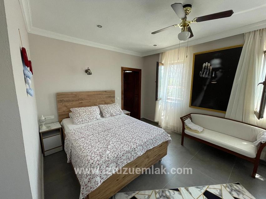Luxuriöse 4+1-zimmer-villa Auf Einem 7000 M² Großen Grundstück Mit Blick Auf Den Strand Von Dalyan Iztuzu Zu Verkaufen
