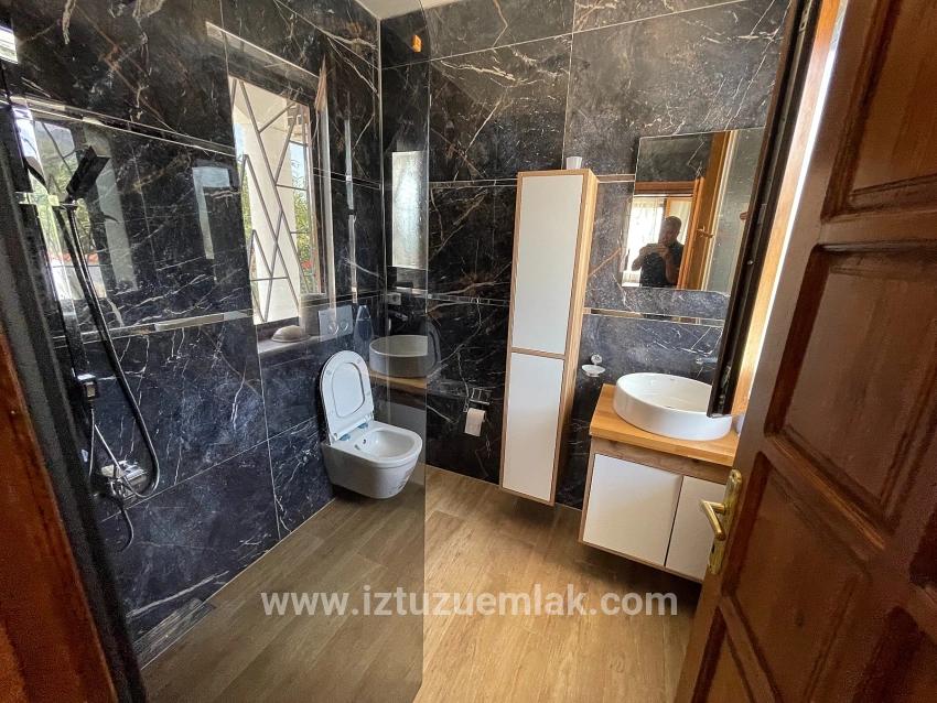 Luxuriöse 4+1-zimmer-villa Auf Einem 7000 M² Großen Grundstück Mit Blick Auf Den Strand Von Dalyan Iztuzu Zu Verkaufen