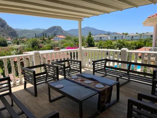 Dalyan In Arıkbaşı 4+1 Zu Verkaufende Villa