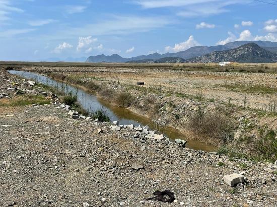 19.600 M² Großes Grundstück Zum Verkauf, Direkt An Der Straße Dalyan Iztuzu Beach Gelegen.