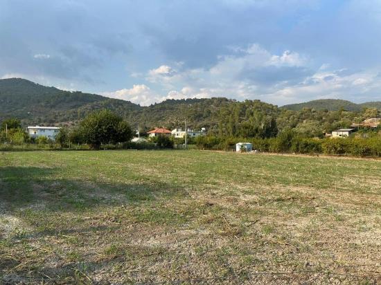1160 M² Großes Grundstück Zum Verkauf In Rızai-taksim Im Dorfwohngebiet In Çandır