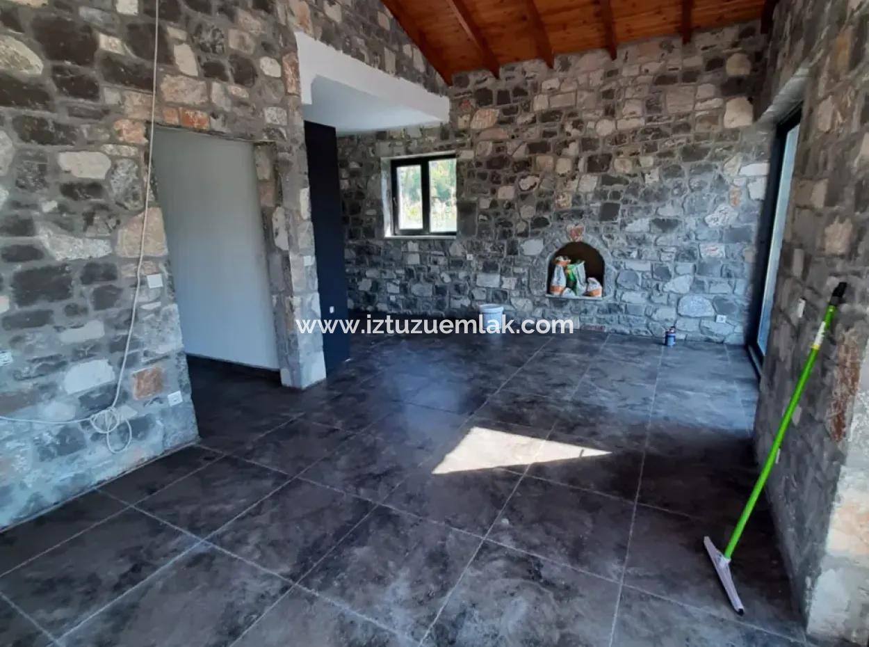 3 1 Steinhäuser Zum Verkauf In 930M2 Grundstück In Zeytinalan