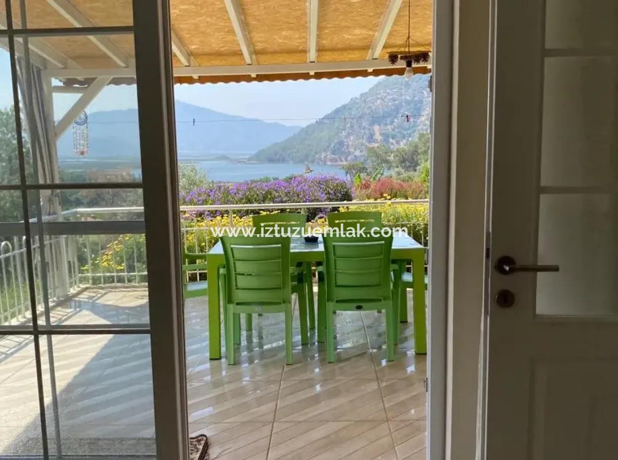 4 2 Villenhäuser Zum Verkauf Mit Meerblick In Çandır