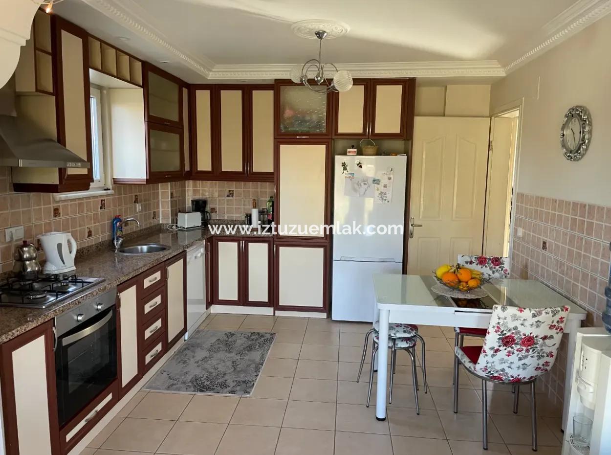 Villa Zum Verkauf In 600M2 Grundstück In Dalyan