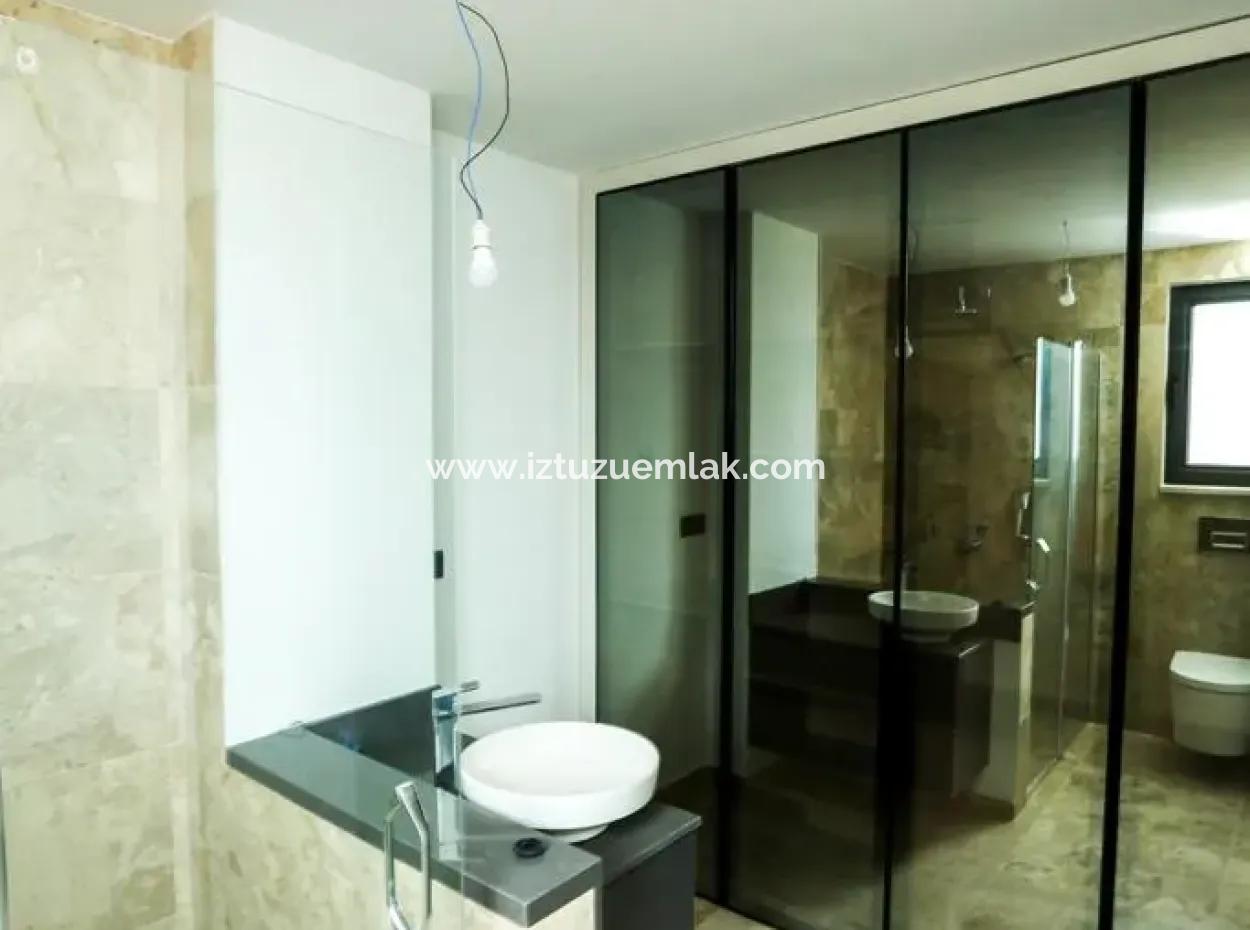 Steinvilla Zum Verkauf Mit Meerblick In Sarigerme