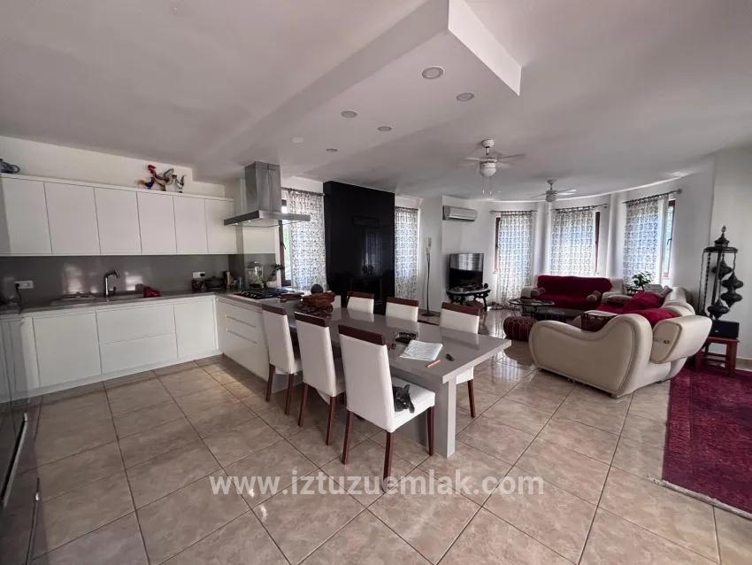 Corner Plot Of 980m2 With 5+1 Rooms For Sale In Dalyan, Maraş.