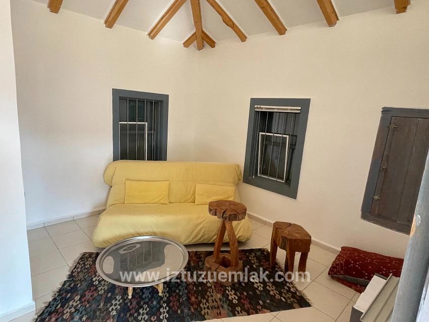 Detached Single-story House For Sale On A 2882 M2 Plot In Eskiköy.