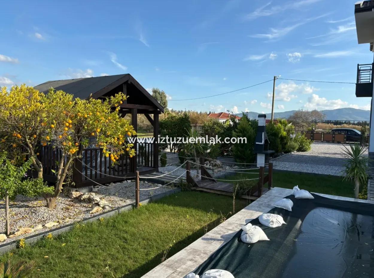 4 1 Villas For Sale In 14.136 M2 Field In Eskiköy