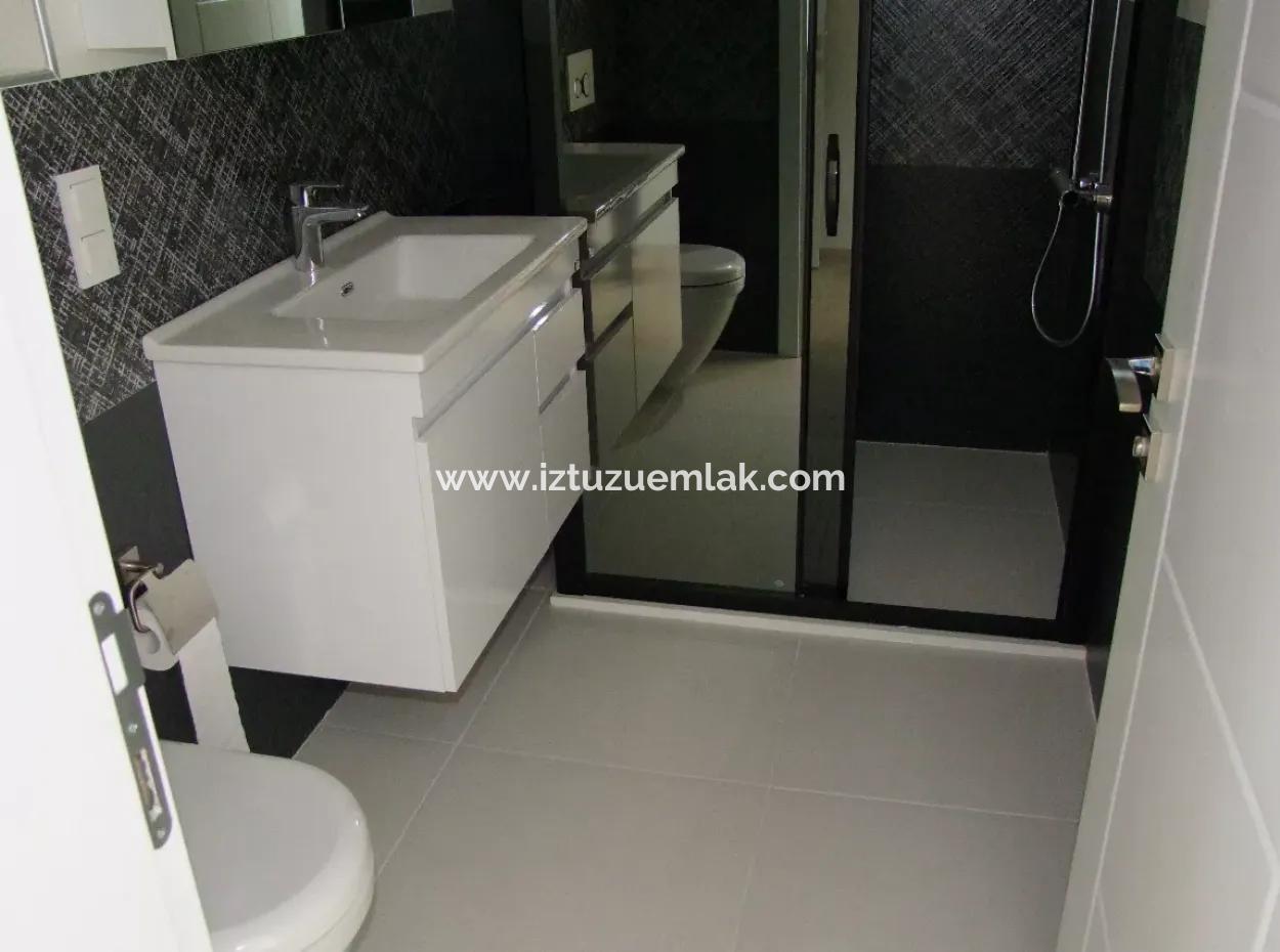 Luxury Villa For Sale In Zeytinalanda Köyceğinz Zeytınalanda 6800M2 Land Villa For Sale With Full Lake View