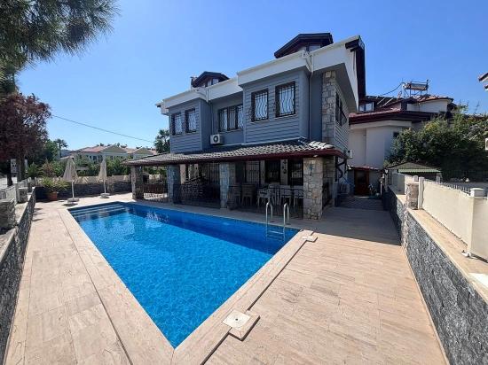 Продажа Виллы 5+1 На Участке 301м2 В Дальяне