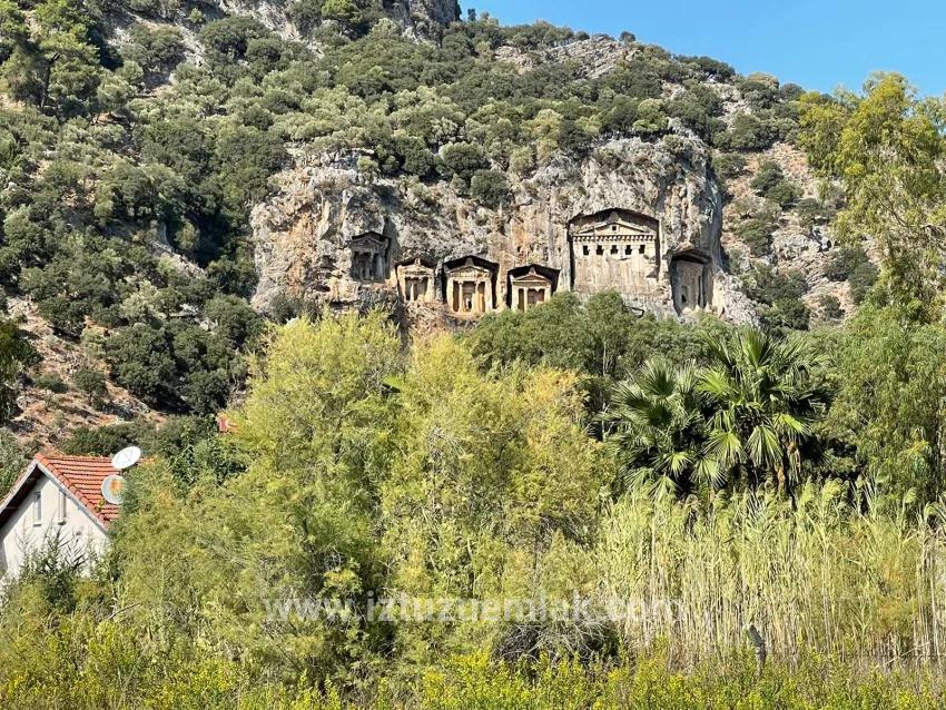 Çandır'da Kanala Sıfır 2765m2 Satılık Müstakil Ev
