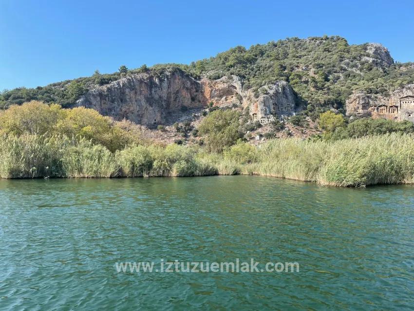 Çandır'da Kanala Sıfır 2765m2 Satılık Müstakil Ev