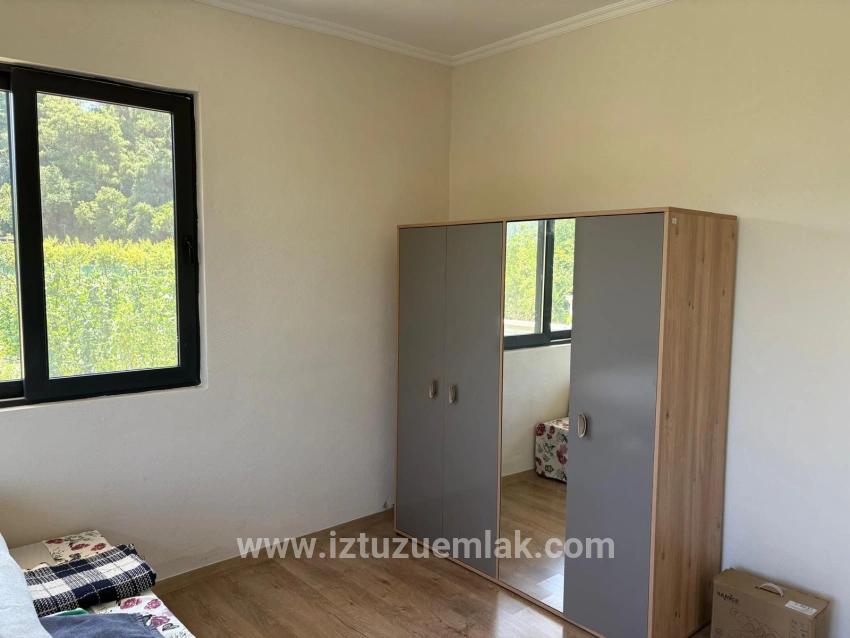 Dalyan Karadağ Mevkiinde 2500m2 Tarla İçerisinde 120m2 Müstakil Ahşap Ev