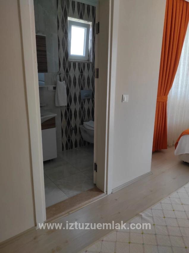 Dalyan Gülpınar'da Köşebaşı 545m2 Arsa İçinde Satılık 4+1 Villa