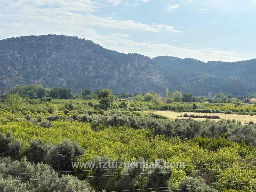 Çandır'da Deniz Ve Göl Manzaralı 1.721m2 Satılık Tarla