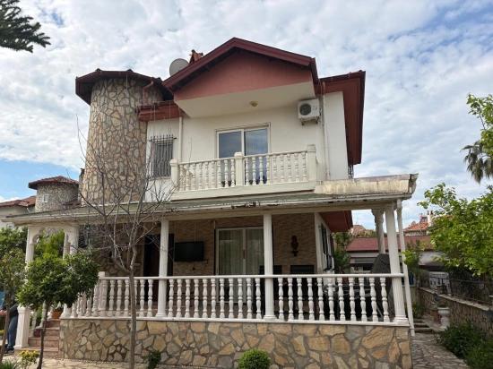 Dalyan Gülpınar'da 500m2 Arsa İçerisinde 3+1 Satılık Villa