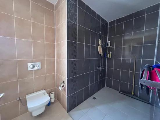 Dalyan Maraş'ta Köşebaşı 980m2 Arsa İçerisinde 5+1 Satılık Villa