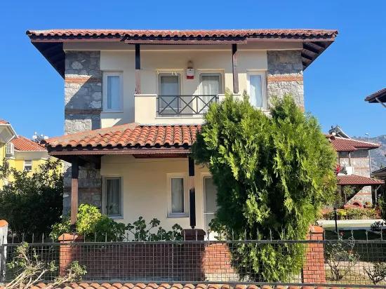 Dalyan'da Site İçerisinde 3+1 Satılık Villa