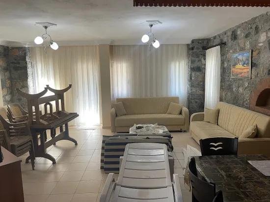 Dalyan'da Site İçerisinde 3+1 Satılık Villa
