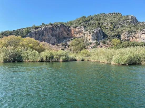 Çandır'da Kanala Sıfır 2765m2 Satılık Müstakil Ev