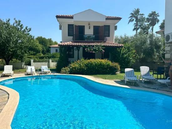 Dalyan Gülpınar'da Site İçerisinde 2+1 Satılık Villa