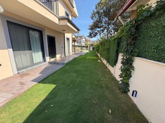 Dalyan'da Gülpınar'da Satılık 4+1 Villa