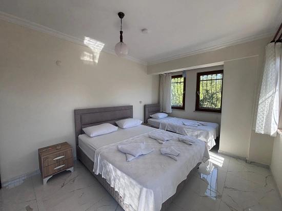 Dalyan'da 301m2 Arsa İçerisinde 5+1 Satılık Villa