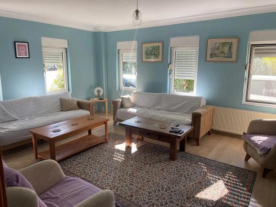Dalyan Gülpınar'da 6000m2 Arsa İçerisinde 4+2 Satılık Villa
