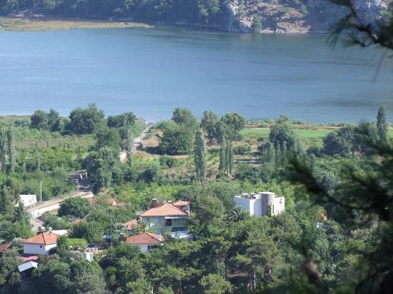 Çandır'da Göl Manzaralı 1252m2 Satılık Arsa