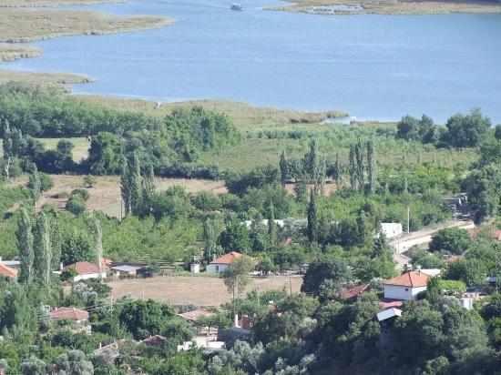 Çandır'da Göl Manzaralı 1252m2 Satılık Arsa