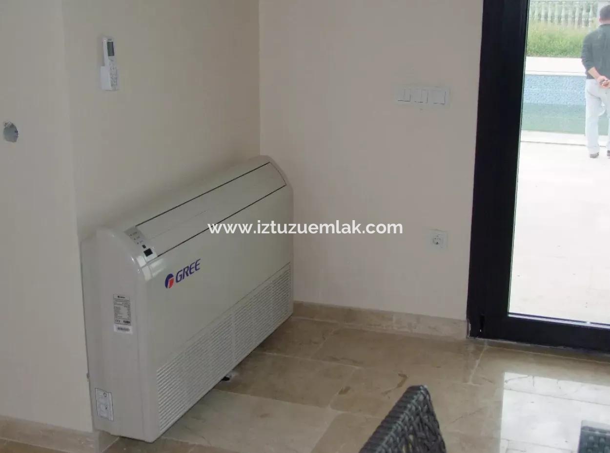 Zeytinalanda Satılık Lüks Villa Köyceğiz Zeytınalanda 6800M2 Arsa Full Göl Manzaralı Satılık Villa