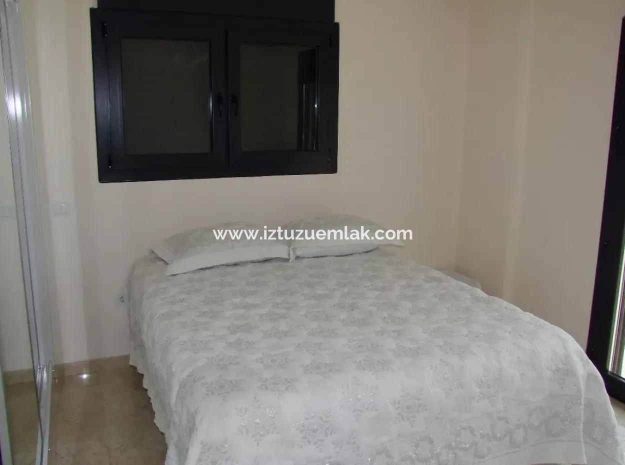 Zeytinalanda Satılık Lüks Villa Köyceğiz Zeytınalanda 6800M2 Arsa Full Göl Manzaralı Satılık Villa