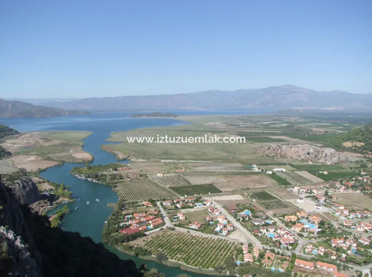 Dalyan Kanala Sıfır Satılık 5472M2 Arsa