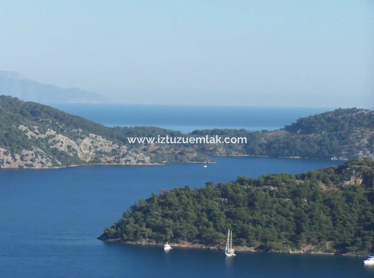 Sarsalada Deniz Manzaralı 4274M2 Arsa İçinde Satılık Taş Ev