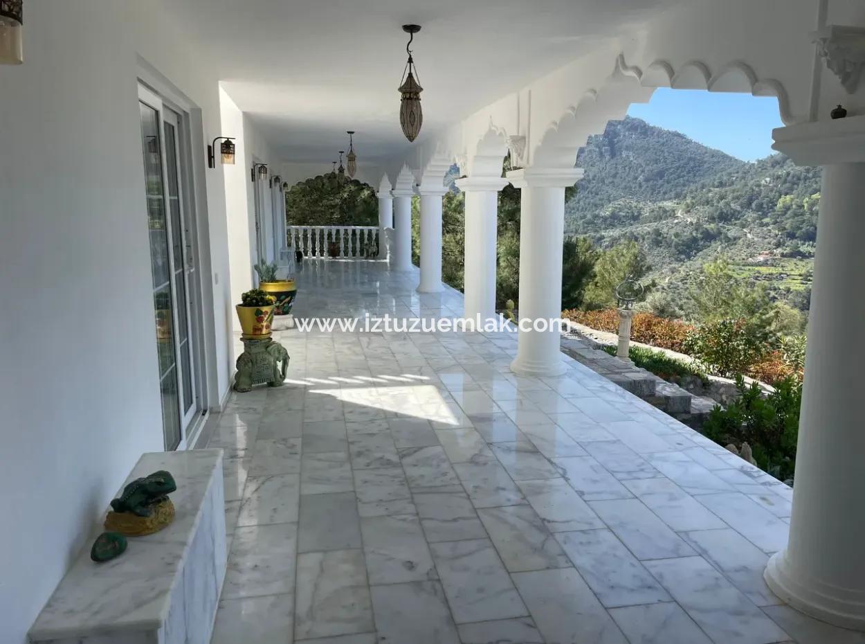 Gökbel'de Full Deniz Manzaralı 5000M2 Arsa İçerisinde Satılık Vıp Villa